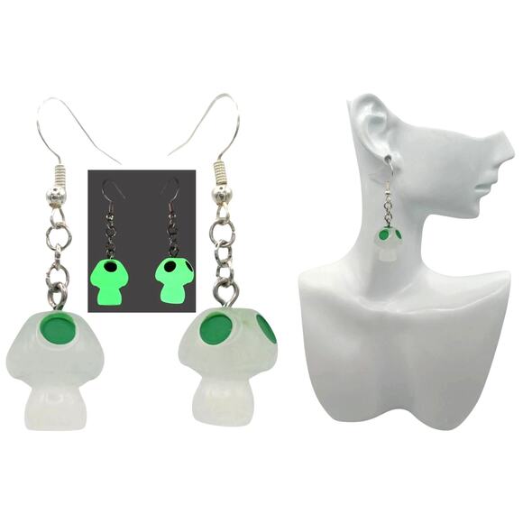 Glow in the Dark Mushroom Earrings Green – Rave Festival Gamer Style - Picture 3 of 3